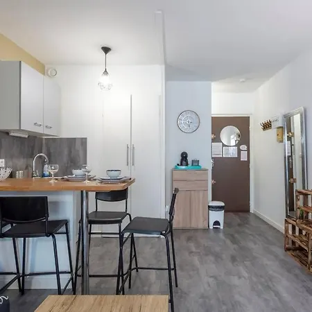 Apartment Chez Valerie - Superbe T2 Climatise A 100m De La Plage